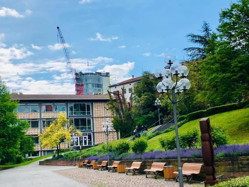 Wunderschoenes Apartment Im Zentrum Goldstadt Pforzheim Dış mekan fotoğraf